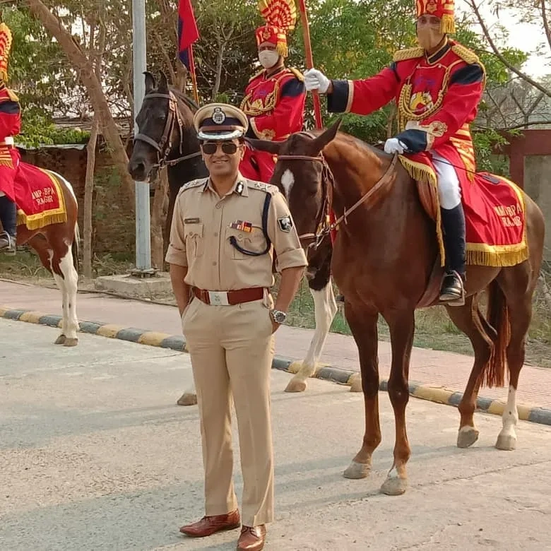 amit lodha ips