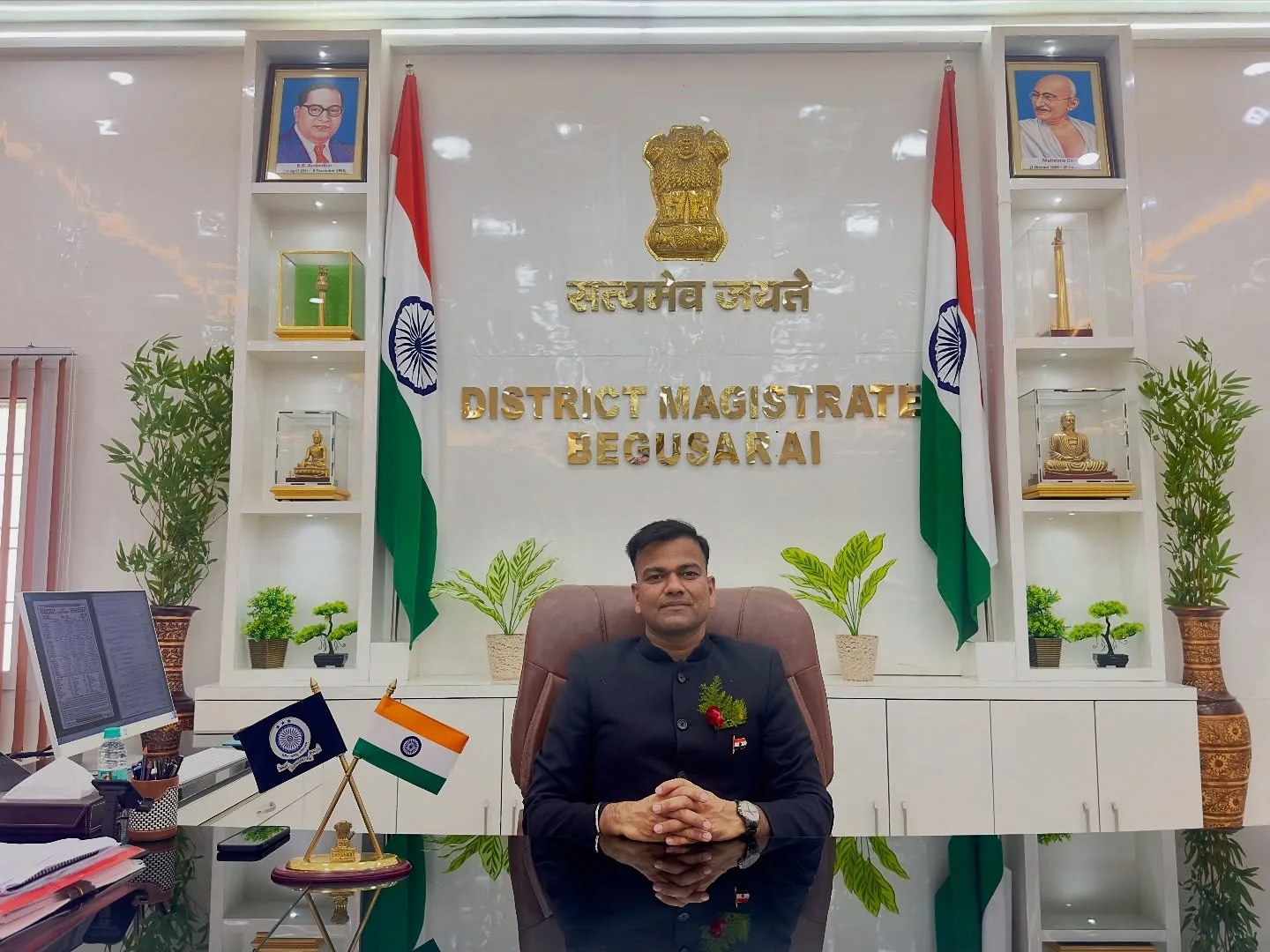 tushar singla ias age